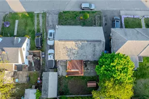 25 Doane St, Cranston, RI 02910 - Photo 6