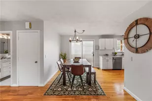 25 Doane St, Cranston, RI 02910 - Photo 10