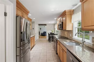 66 Maplewood Dr, East Greenwich, RI 02818 - Photo 16