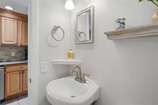 66 Maplewood Dr, East Greenwich, RI 02818 - Photo 20