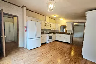 26 Kelly Ln, Coventry, RI 02816 - Photo 10