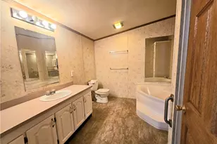 26 Kelly Ln, Coventry, RI 02816 - Photo 20