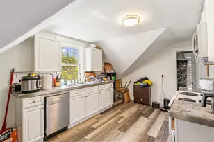 48 Calais St, Providence, RI 02908 - Photo 14