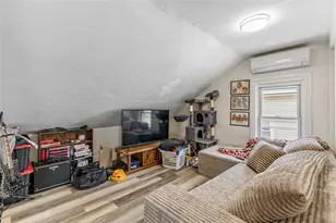 48 Calais St, Providence, RI 02908 - Photo 16
