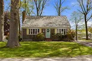 8 Monterey Dr, Bristol, RI 02809 - Photo 1