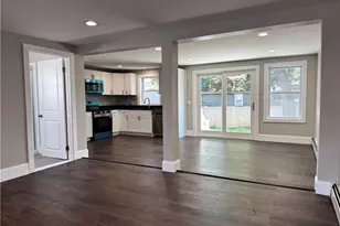 77 Ash St, Lincoln, RI 02865 - Photo 8