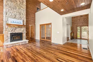 900 S Rd, East Greenwich, RI 02818 - Photo 14