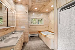 900 S Rd, East Greenwich, RI 02818 - Photo 28