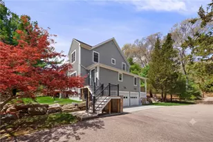 900 S Rd, East Greenwich, RI 02818 - Photo 2