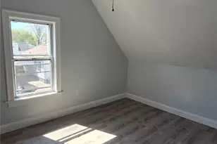 219 Lowell Ave, Providence, RI 02909 - Photo 16