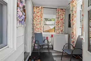 70 Brewster St, Pawtucket, RI 02860 - Photo 6