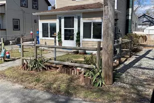 213 Ottawa Ave, Warwick, RI 02889 - Photo 2