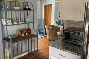 213 Ottawa Ave, Warwick, RI 02889 - Photo 6