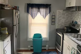 213 Ottawa Ave, Warwick, RI 02889 - Photo 4