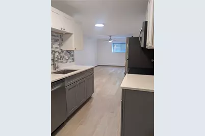 420 Woodward Road #19, North Providence, RI 02904 - Photo 4