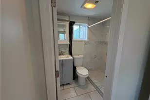 9 Apthorp Ave, Newport, RI 02840 - Photo 6