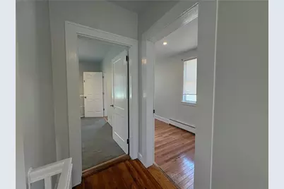 9 Apthorp Avenue #2, Newport, RI 02840 - Photo 4