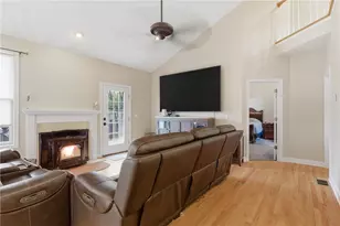 122 Spring Grove Rd, Glocester, RI 02814 - Photo 16