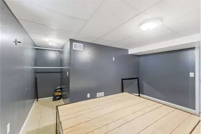 61 Metropolitan Avenue, Cranston, RI 02920 - Photo 20