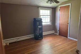 27 Monmouth Dr, East Providence, RI 02515 - Photo 28