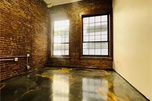 11 Peck St, Providence, RI 02903 - Photo 24