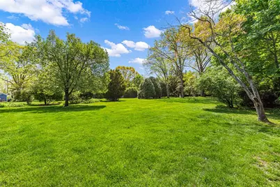 340 Newman Avenue, East Providence, RI 02916 - Photo 44