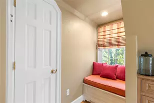 340 Newman Ave, East Providence, RI 02916 - Photo 30