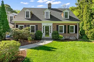 340 Newman Ave, East Providence, RI 02916 - Photo 4