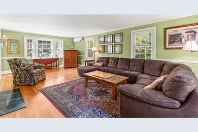 340 Newman Avenue, East Providence, RI 02916 - Photo 8
