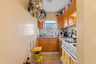 82 Webster St, Pawtucket, RI 02861 - Photo 18