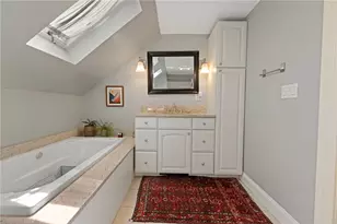 88 10th St, Providence, RI 02906 - Photo 38