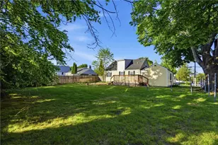 61 Rose Hill Dr, Cranston, RI 02920 - Photo 34