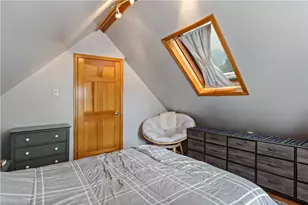 185 Ottawa Ave, Warwick, RI 02889 - Photo 20