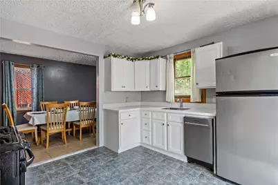 185 Ottawa Avenue, Warwick, RI 02889 - Photo 14