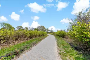 185 Ottawa Ave, Warwick, RI 02889 - Photo 34