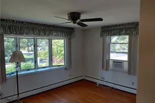 48 Jenks St, East Providence, RI 02914 - Photo 4