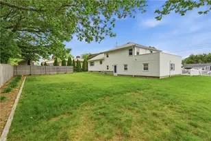 35 Superior View Blvd, North Providence, RI 02911 - Photo 40