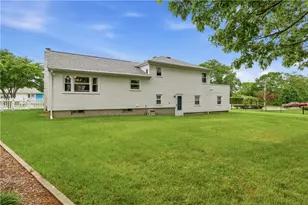 35 Superior View Blvd, North Providence, RI 02911 - Photo 42