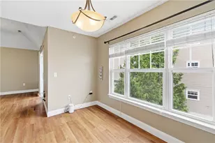 114 Mill St, Woonsocket, RI 02895 - Photo 10