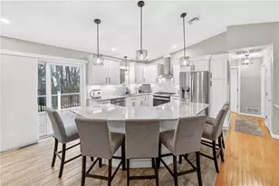82 Mohawk Trail, Cranston, RI 02921 - Photo 4