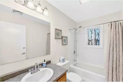 82 Mohawk Trail, Cranston, RI 02921 - Photo 14