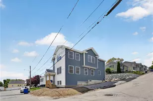 16 Milano St, Providence, RI 02904 - Photo 4