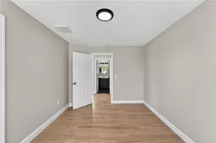 16 Milano St, Providence, RI 02904 - Photo 38
