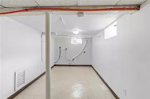 35 Lawrence St, Providence, RI 02909 - Photo 30