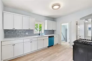 35 Lawrence St, Providence, RI 02909 - Photo 10