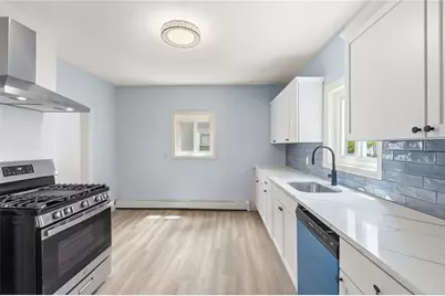 35 Lawrence Street, Providence, RI 02909 - Photo 6