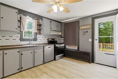 105 William Henry Road, Scituate, RI 02857 - Photo 4