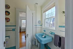 27 Cranston Ave, Newport, RI 02840 - Photo 26