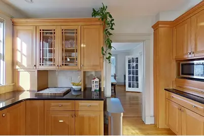 27 Cranston Avenue, Newport, RI 02840 - Photo 4