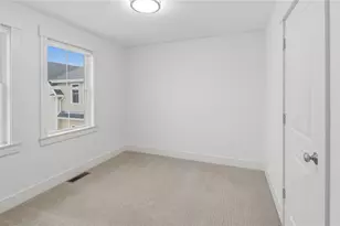 12 Park Ave, Narragansett, RI 02882 - Photo 28